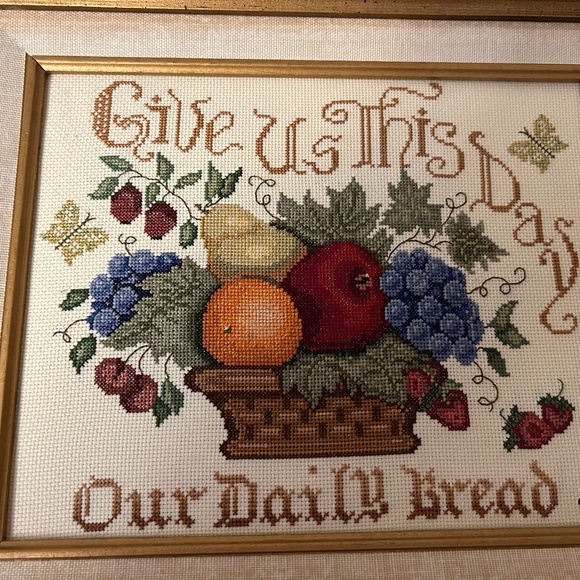 Cross stitched fruit basket with apples, grapes, oranges and leaves. - Picture 4 of 5
